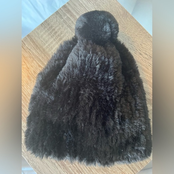 Accessories - Luxurious Black Faux Fur Hair Wrap